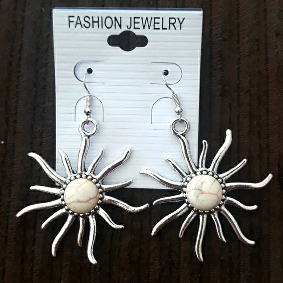 2x*Host Pick*Beautiful sun earrings - Picture 4 of 11
